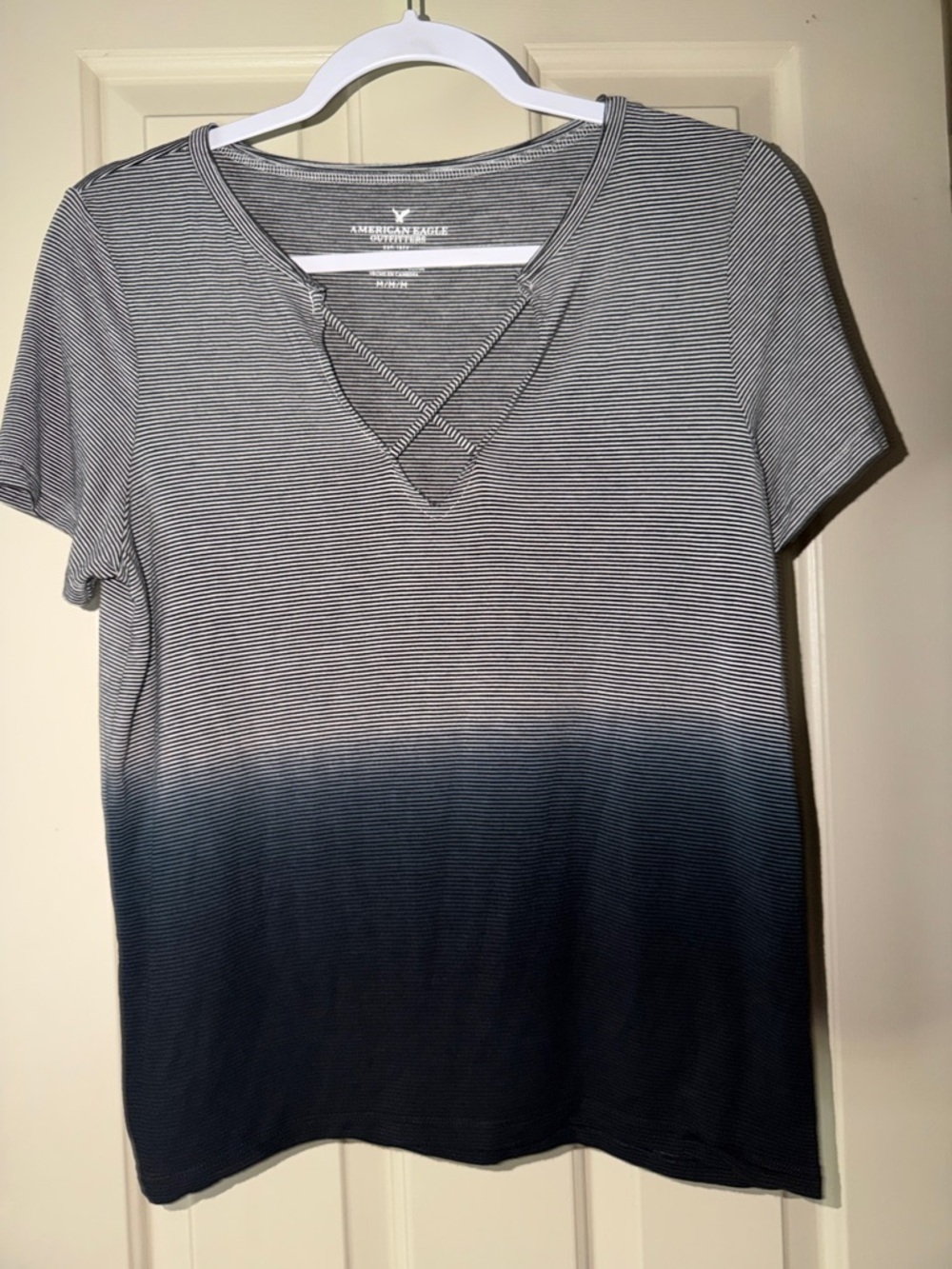 American Eagle Outfitters Navy and Gray Ombre Short-Sleeve V-Neck Tee